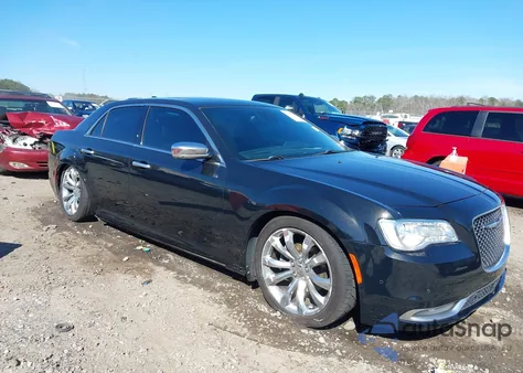 2015 Chrysler 300C Platinum z USA, uszkodzony, nr VIN 2C3CCAPG2FH853845
